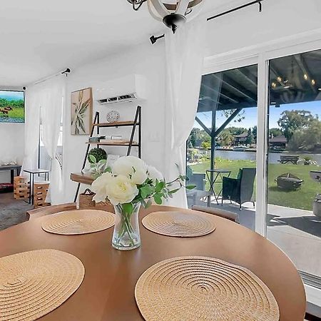 2 Bedroom Getaway On The River/Close To Marina Belle River Exterior foto